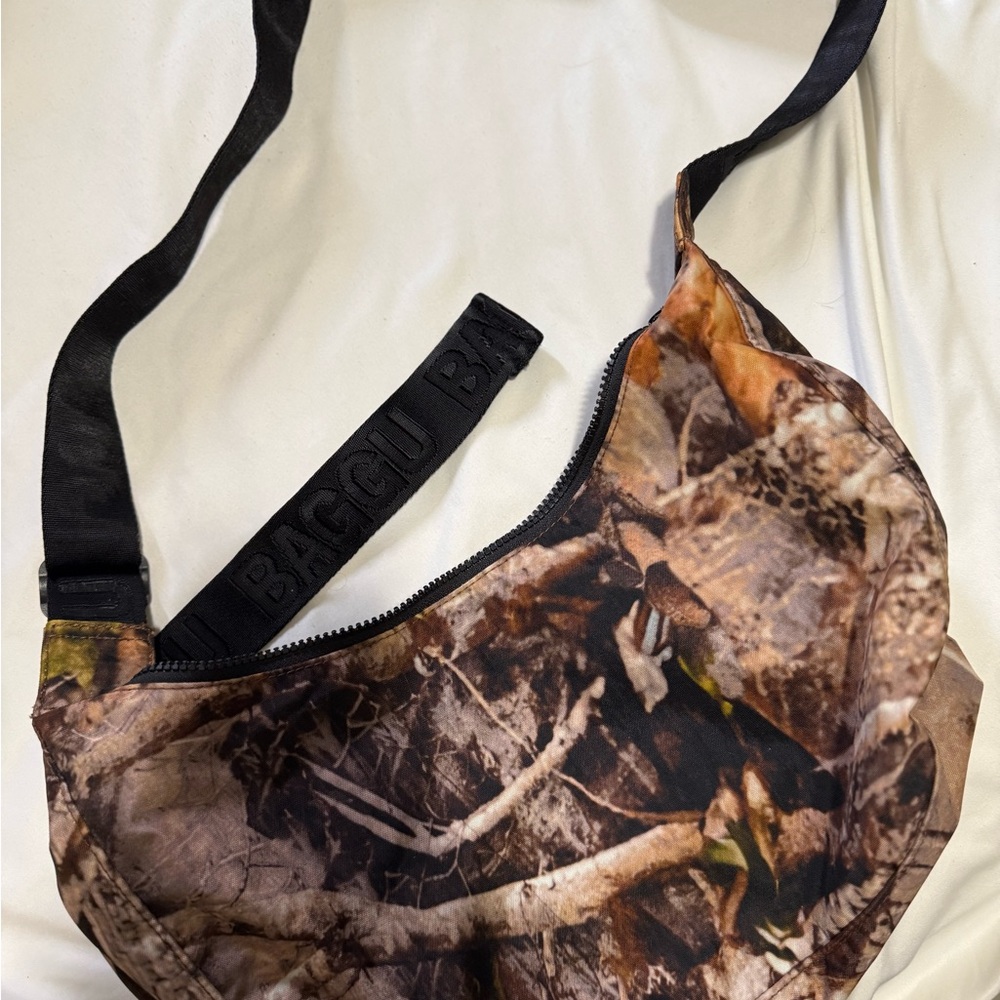 Baggu Camouflage Crossbody Bag